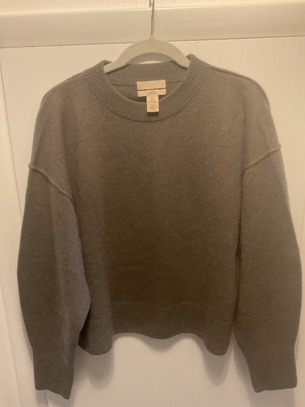 H&M 100% Cashmere Sweater, Taupe Brown Color, Size Small